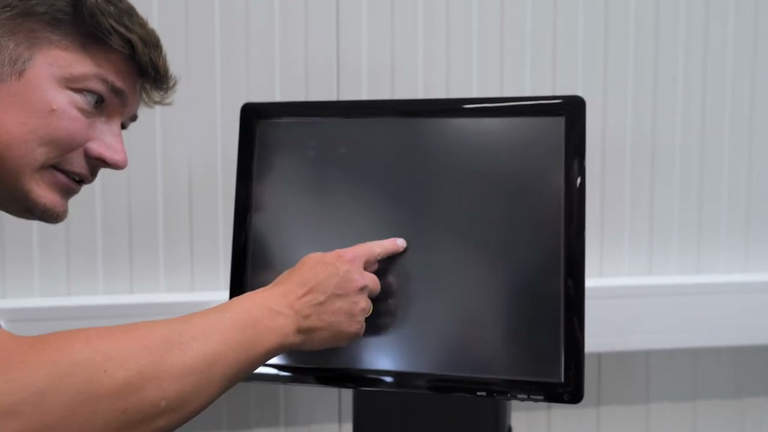 How to Calibrate a Touchscreen Monitor